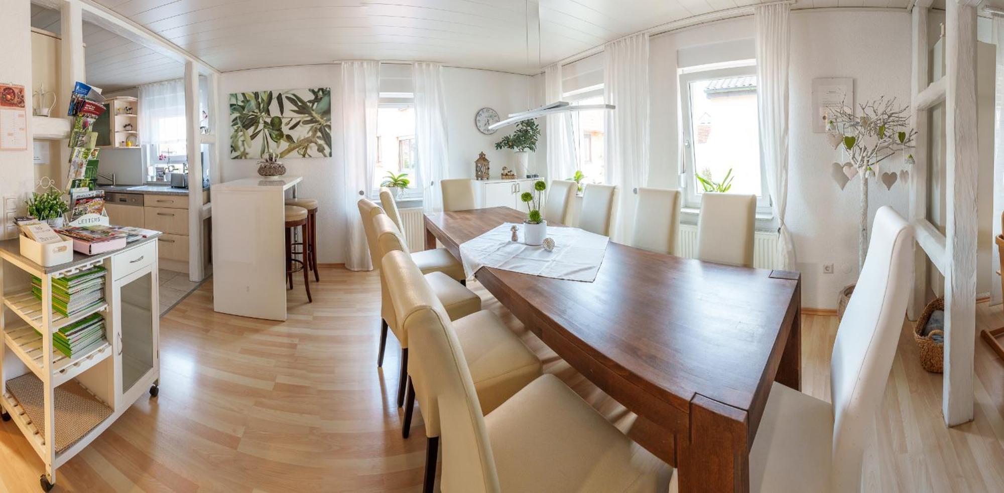 Wilhelm Appartements 100Qm Im Zentrum Brackenheim Naehe Tripsdrill Экстерьер фото