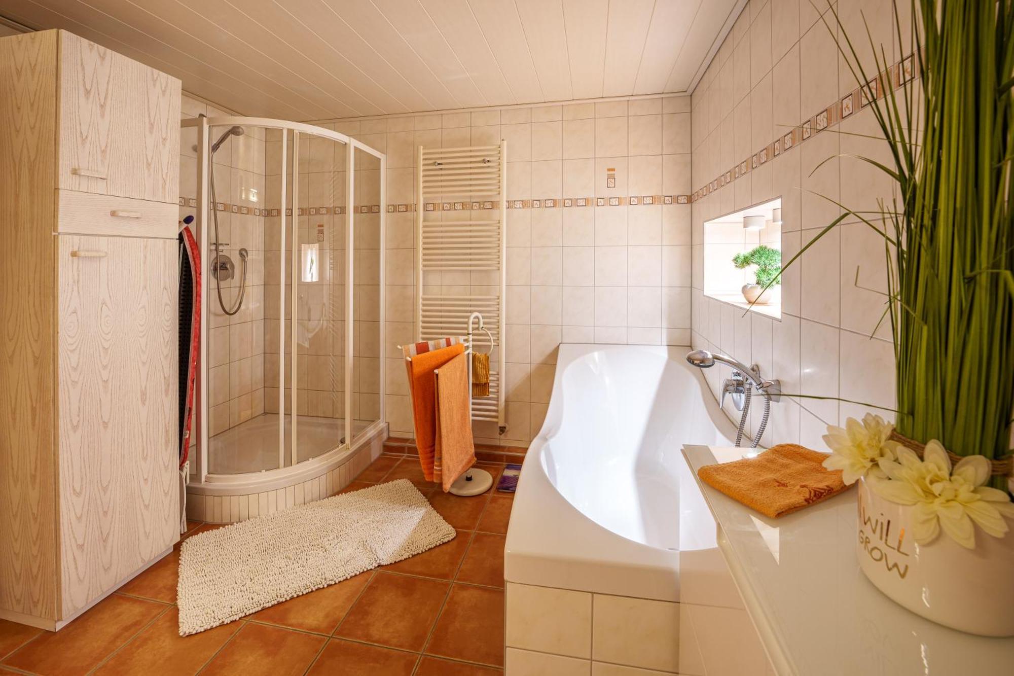 Wilhelm Appartements 100Qm Im Zentrum Brackenheim Naehe Tripsdrill Экстерьер фото
