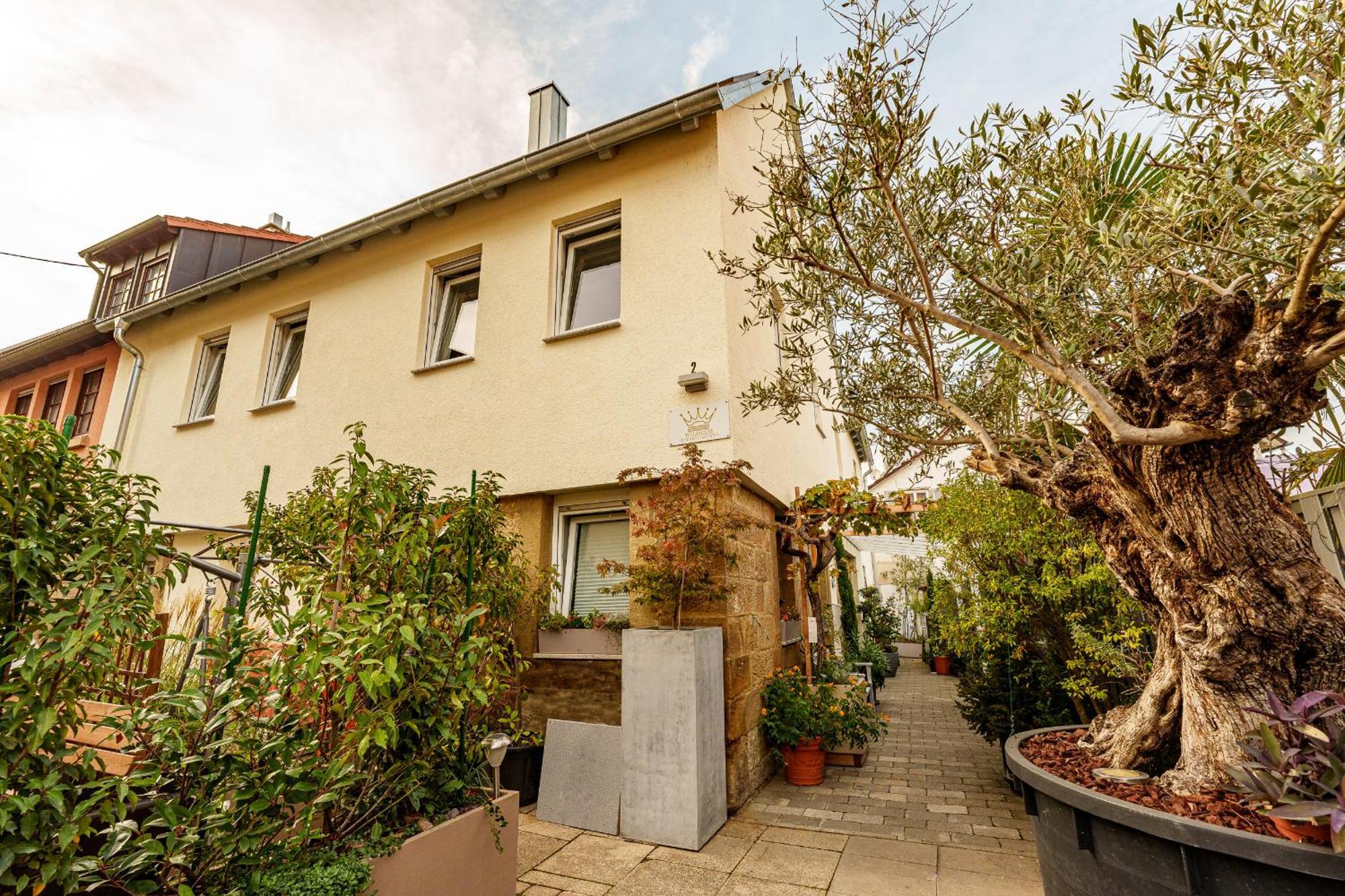 Wilhelm Appartements 100Qm Im Zentrum Brackenheim Naehe Tripsdrill Экстерьер фото
